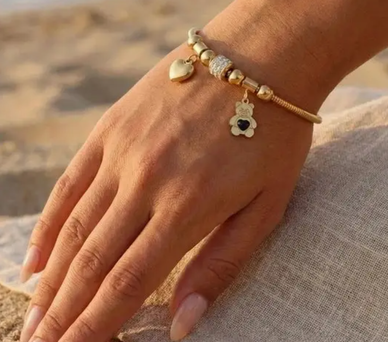 Capture d'écran 2026-04-21 162648 bracelet acier inoxydable doré femme Style Chic