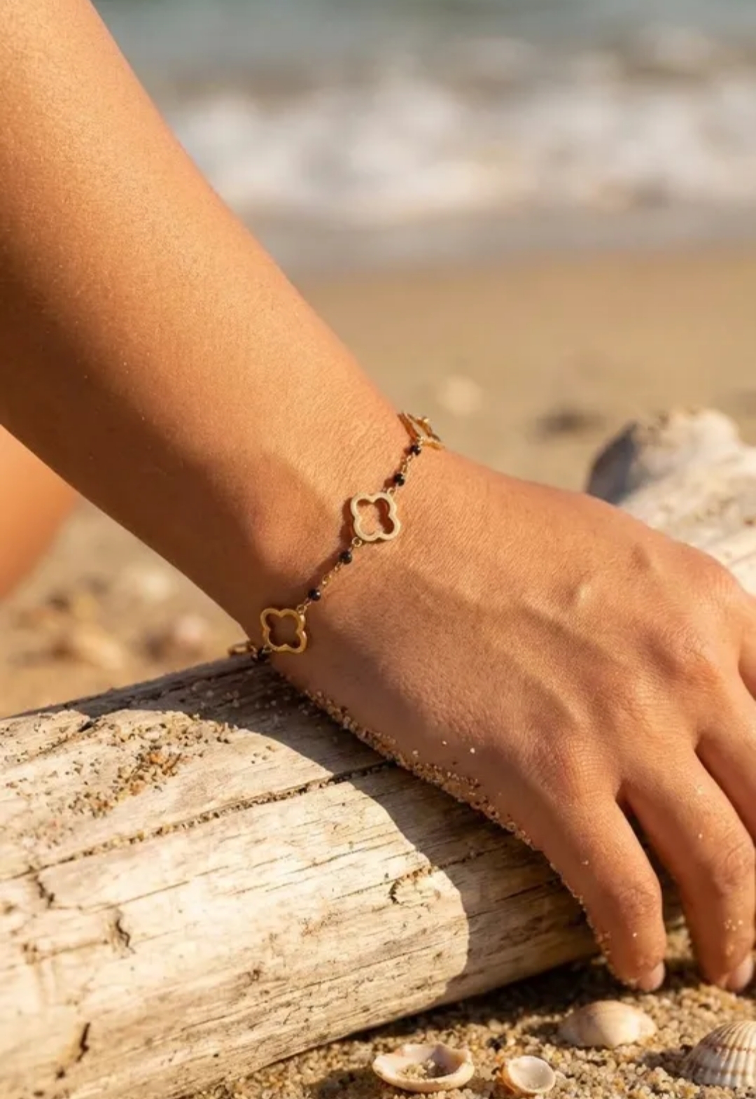 Screenshot_2026-04-18-17-53-05-216_com.efolix.MicroStore.purchaser-edit bracelet acier inoxydable doré femme Style Chic